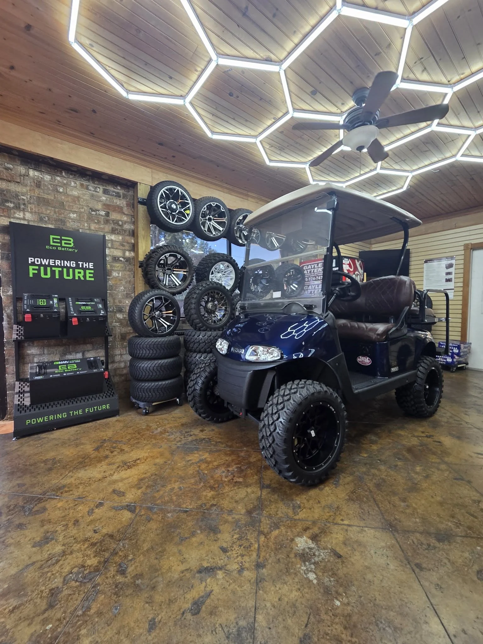 Wheels & showroom